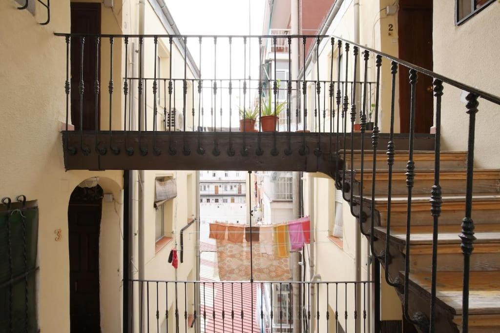 For You Rentals Coqueto Apartamento Temporal De Dos Dormitorios En El Corazon De Madrid Sgv63 Eksteriør billede
